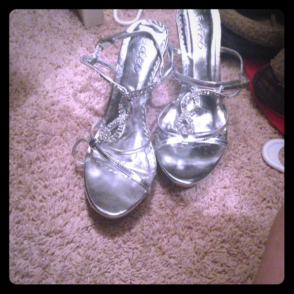 3" high heels