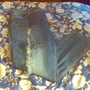 <3 Leopard print skinny jeans <3