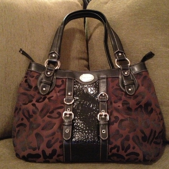 Nine West Handbags - ⭐SALE TODAY ONLY⭐Nine West brown leopard