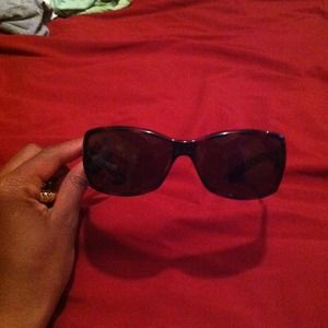 👓DKNY Sun glasses