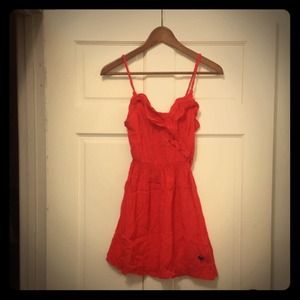 Cute little spring dress.