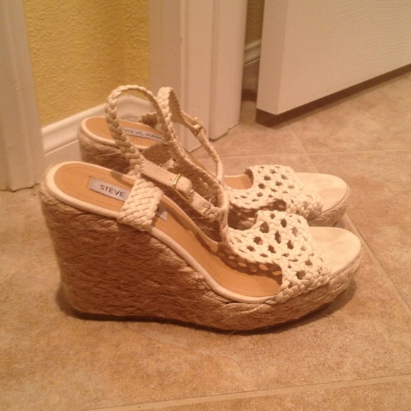 Steve Madden. Excellent condition!! Espadrilles