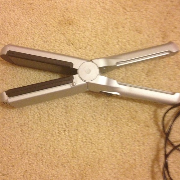 Conair straightener