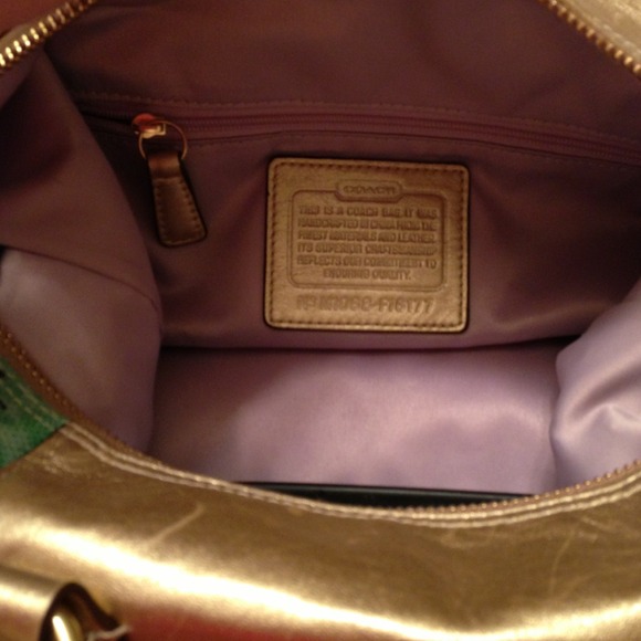 🎯SALE🎯Unique coach purse - Picture 3 of 4