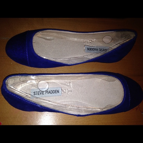 Blue suede Flats