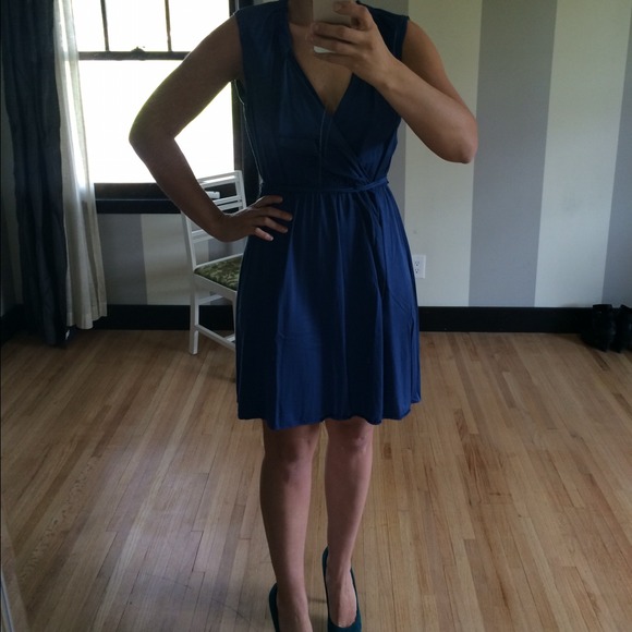 SOLD - Elie Tahari Wrap Dress - Picture 3 of 4