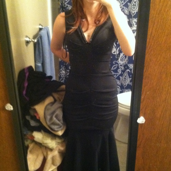 Prom dress! Black mermaid style. Very pretty!!!