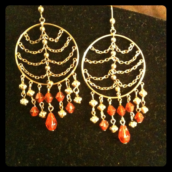 Gorgeous amber colored dangly hoops!