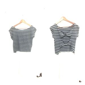 Cropped striped tee.