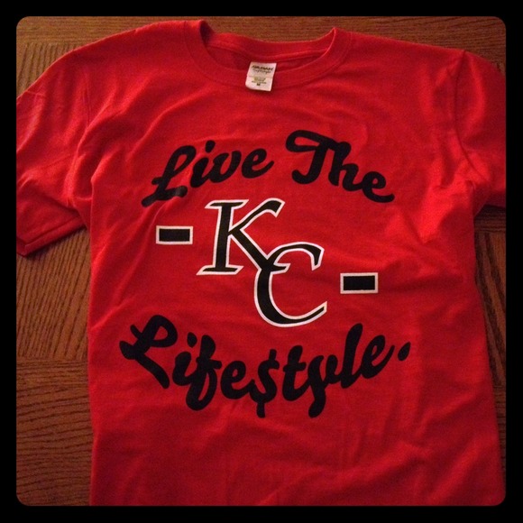KC Life$tyle Fitted Shirt [Red] {Sizes M & L}