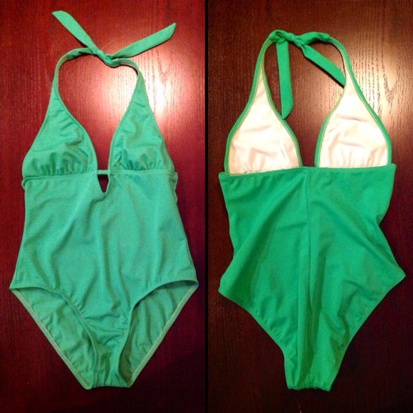 Traded w/ @courtships Sexy Kelly green one piece