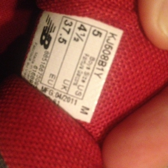 Shoes - Picture 2 of 4