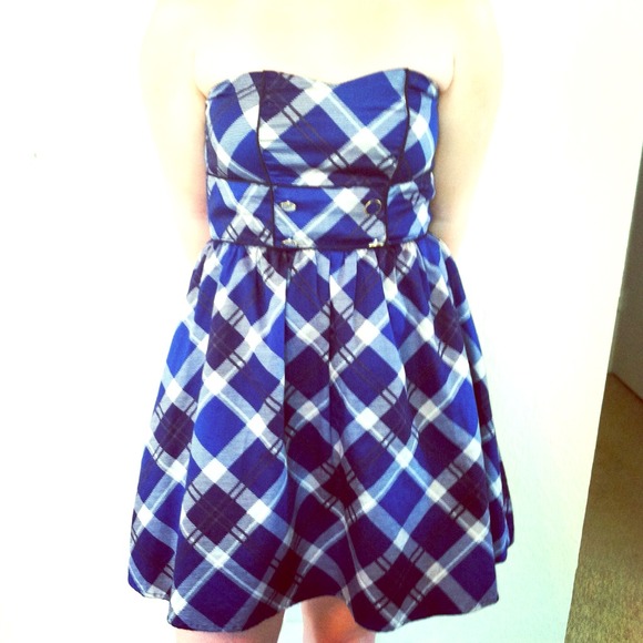 Charlotte Russe Dresses & Skirts - Sz S Military Inspired sweetheart strapless dress