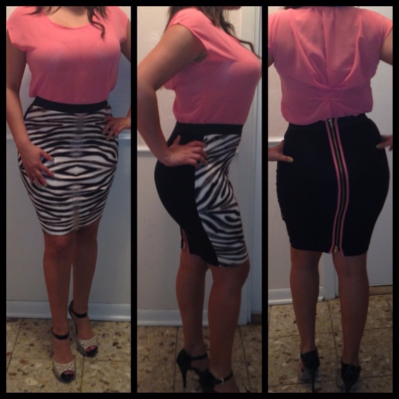 🔴Sold🔴@tjones11 Pencil Skirt - Picture 3 of 4