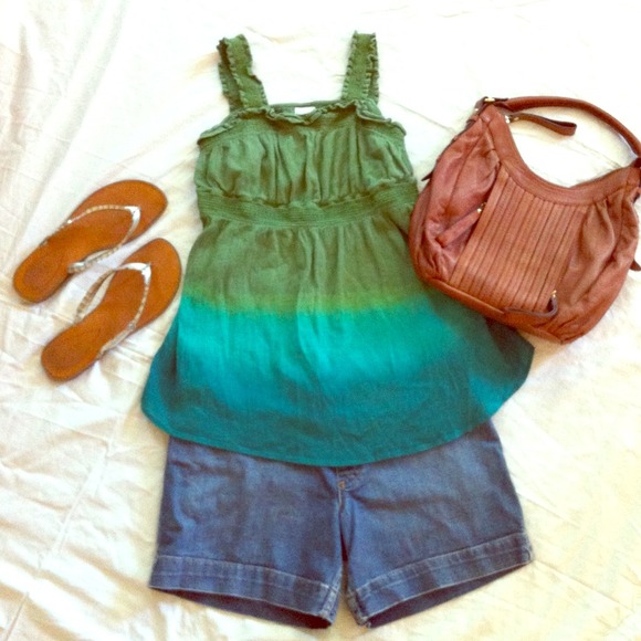 ⚡REDUCED⚡MATERNITY Spaghetti Trap Top