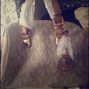 Michael kors handbag