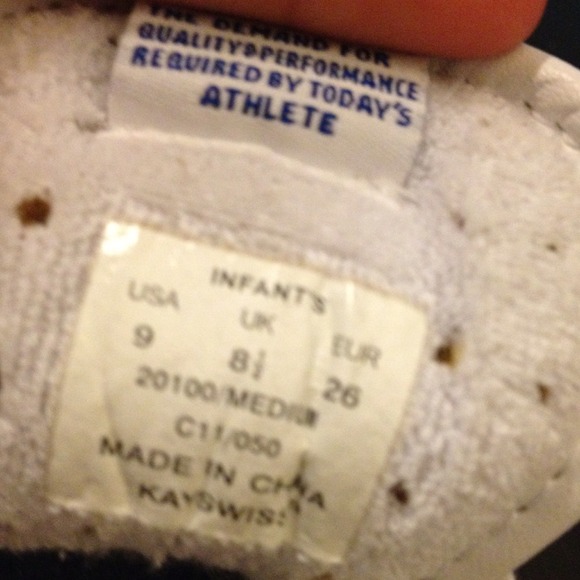 Kids K Swiss - Picture 4 of 4