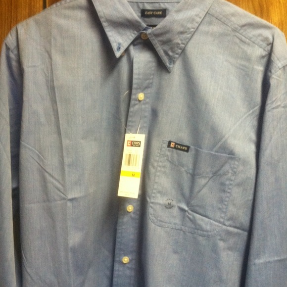 Never worn Men's Chaps dress shirt!