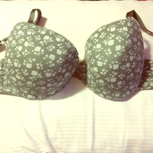 Cute Aerie floral bra. Never used.