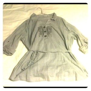 ~TRADED~ 26/28 Nice gray professional top!