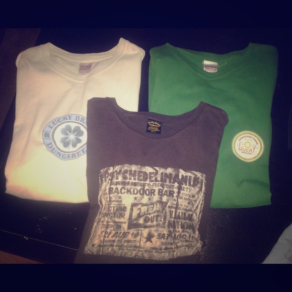large Lucky Brand T-shirt 7 shirts