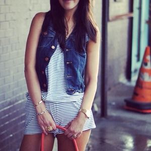 SOLD Denim vest Levi's