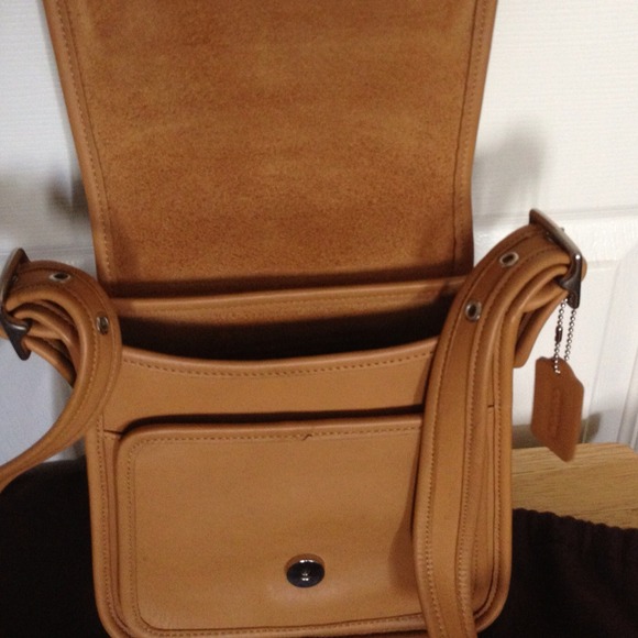 Legacy Coach Purse - Picture 3 of 5