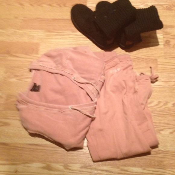 ✂REDUCED PRICE👖✂BCBG MAXAZRIA SUIT  SHORT PANTS - Picture 3 of 4