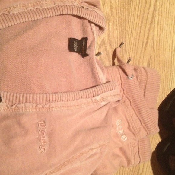 ✂REDUCED PRICE👖✂BCBG MAXAZRIA SUIT  SHORT PANTS - Picture 4 of 4