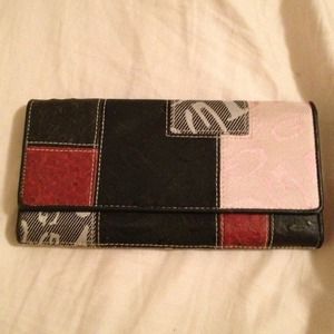 Guess wallet and baby doll top