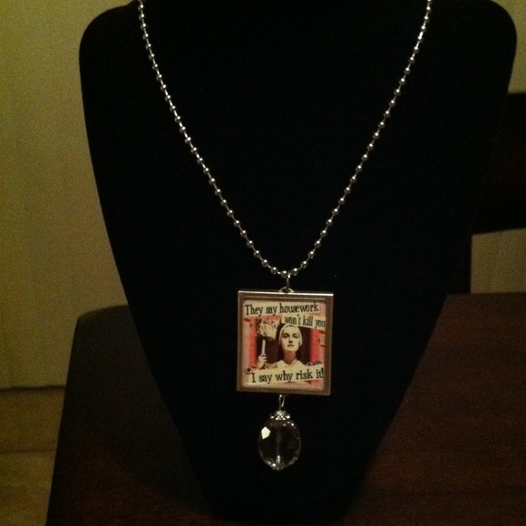 Necklace💥Reduced💥 - Picture 2 of 3