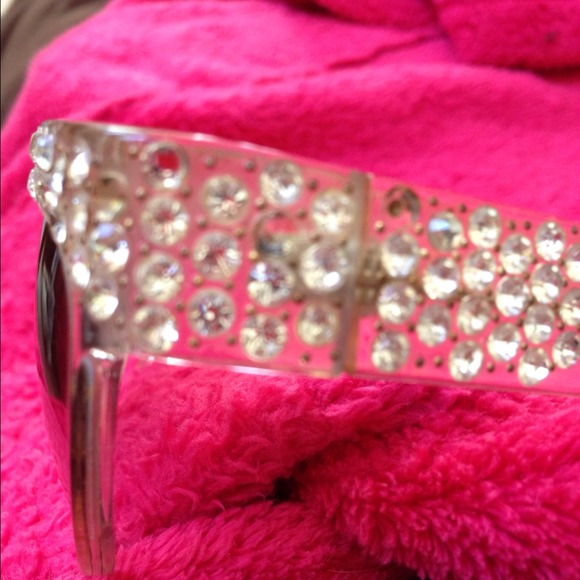 REDUCED to $25 🎯 VINTAGE CRYSTAL SUNGLASSES 😎 - Picture 2 of 4