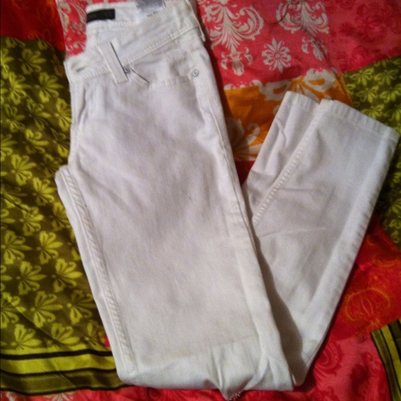 Cute skinny jeans! - Picture 1 of 1