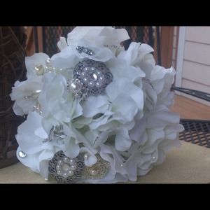 Beautiful brooch bouquet.