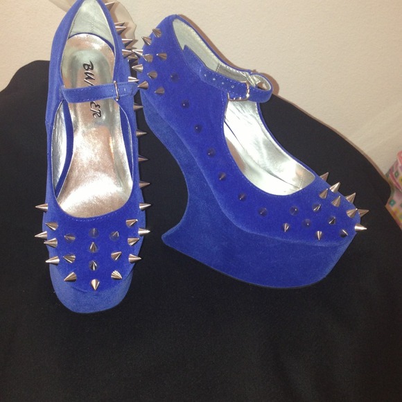 🙌SOLD🙌"Heel-Less" Spiked Divas shoes