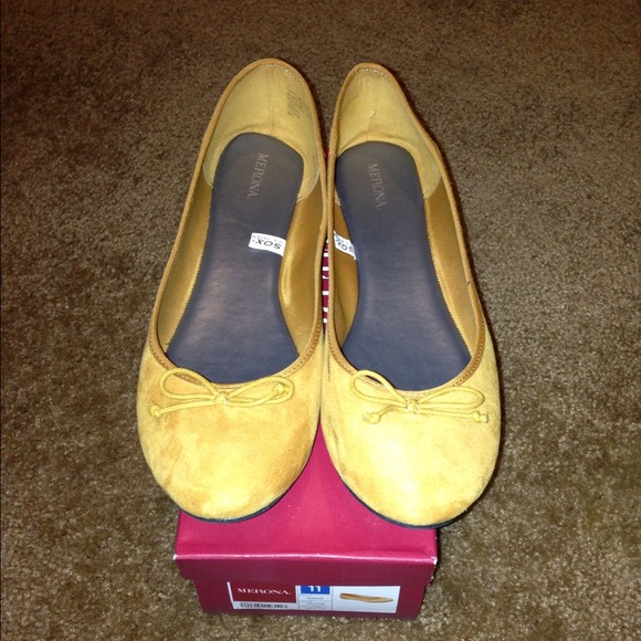 Gold flats!