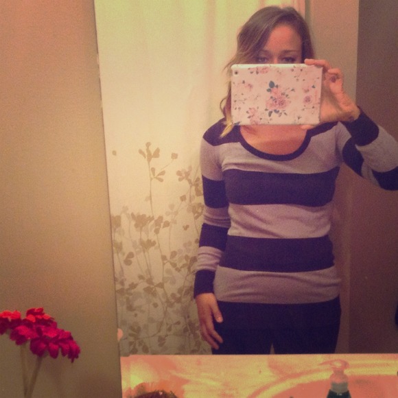💌Sold💌H&M Sweater