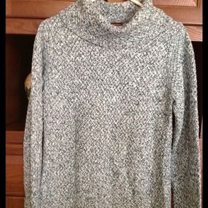 Dana Buchman sweater