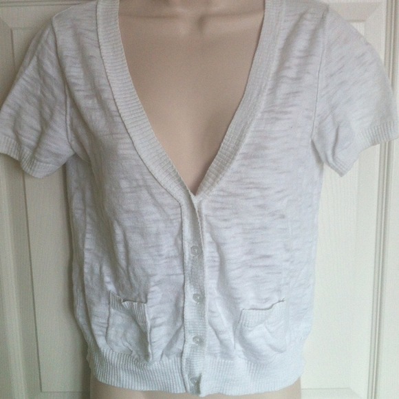 Short-sleeved light weight knit
