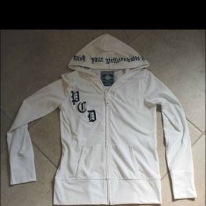 **Traded**Victoria secret