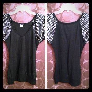 SOLD!!!! Black and white. Silky sleeve top.