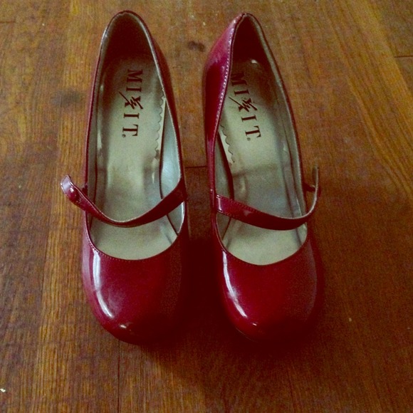 Cute red hills!