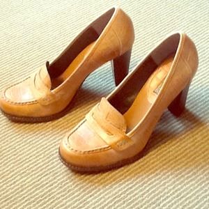Golden Leather Banana Republic Heels