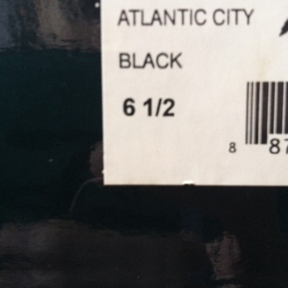 Bebe heels - Picture 3 of 4