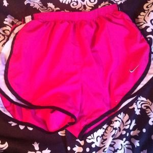 🚫 Sold Pink and black nike shorts!