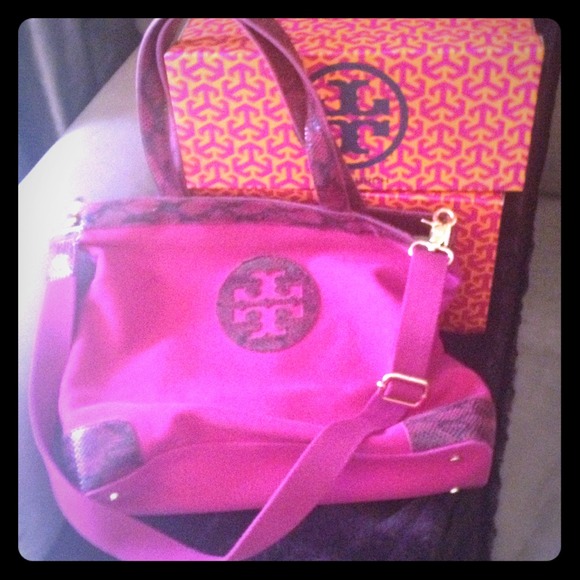 Tory burch tote 100% authentic