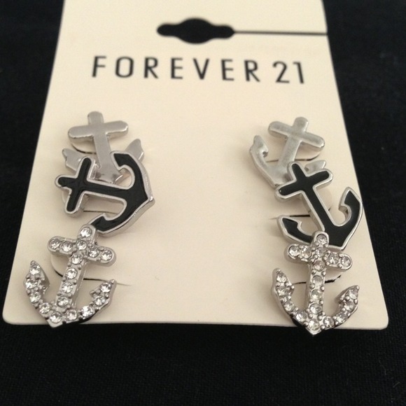 🚫SOLD🚫Anchor earrings - Picture 1 of 1