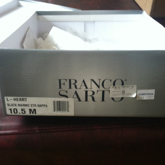 Franco Sarto Ruched Black Boots - Picture 4 of 4