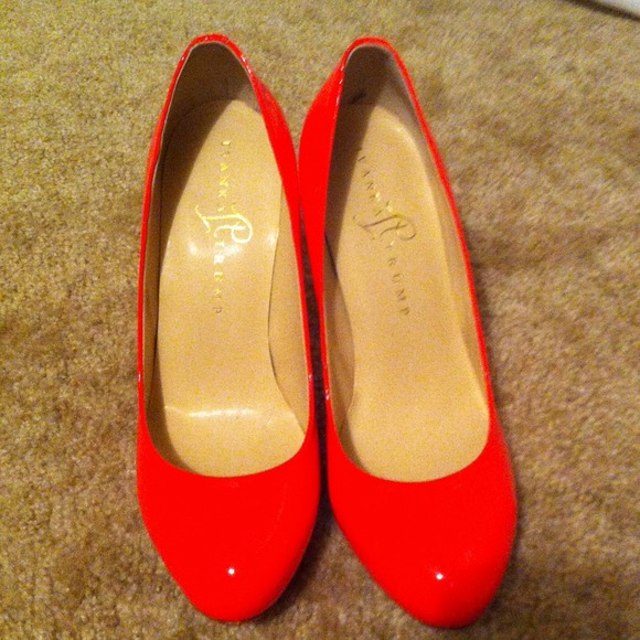 Ivanka Trump pink pumps