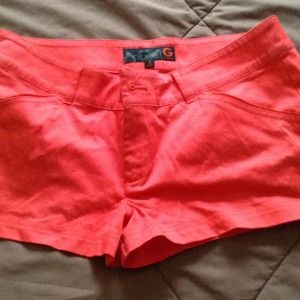 G by guess shorts in coral flower